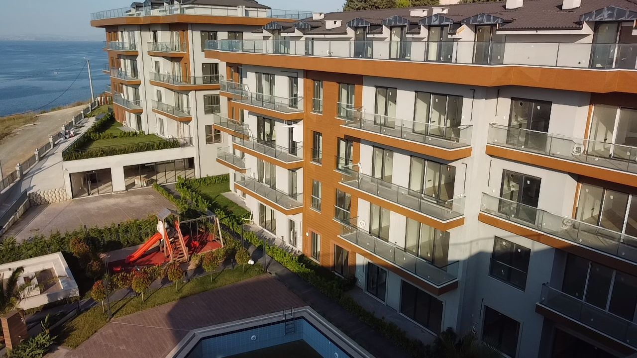 Yalova Hills residences overlooking the Marmara Sea